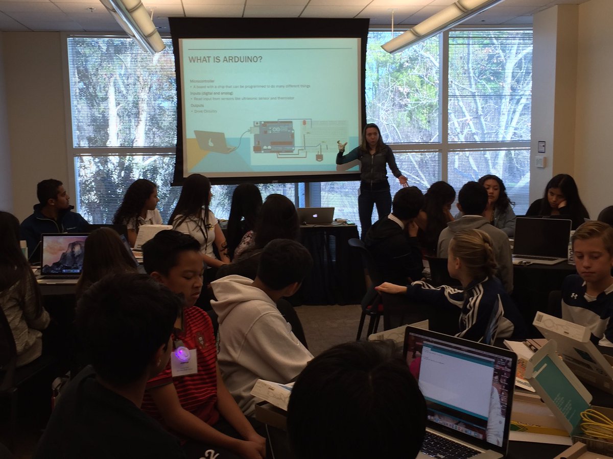 maryqcontrary's tweet photo. Proud of @accenturelabs team for sponsoring #dare2bdigital and teaching kids how to use Arduino #GPTWW #LabsMakers! https://t.co/fogYsY2jtG