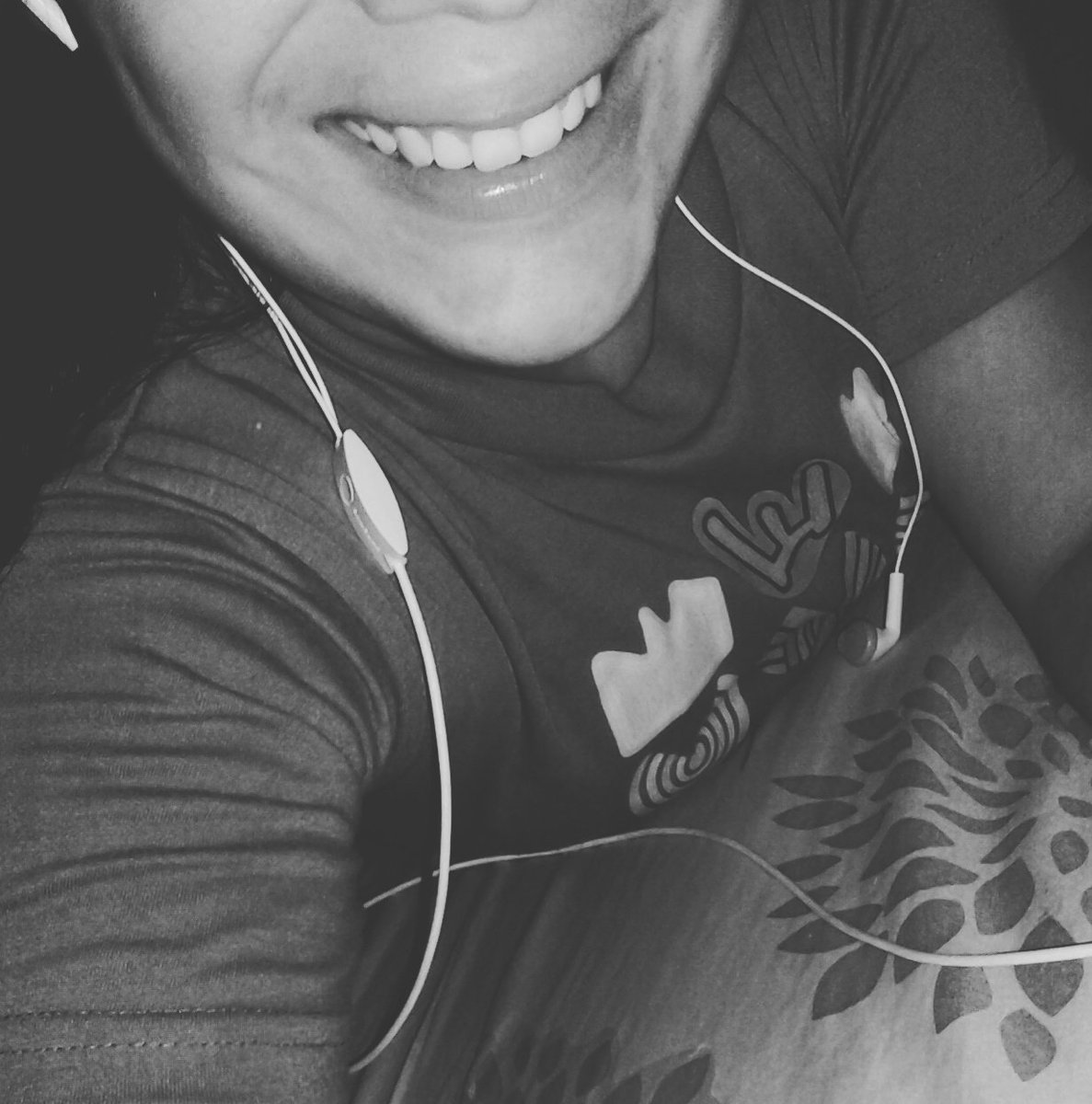VikyNuez1's tweet photo. #Sonrisaa😊 https://t.co/zAJs9mJopm