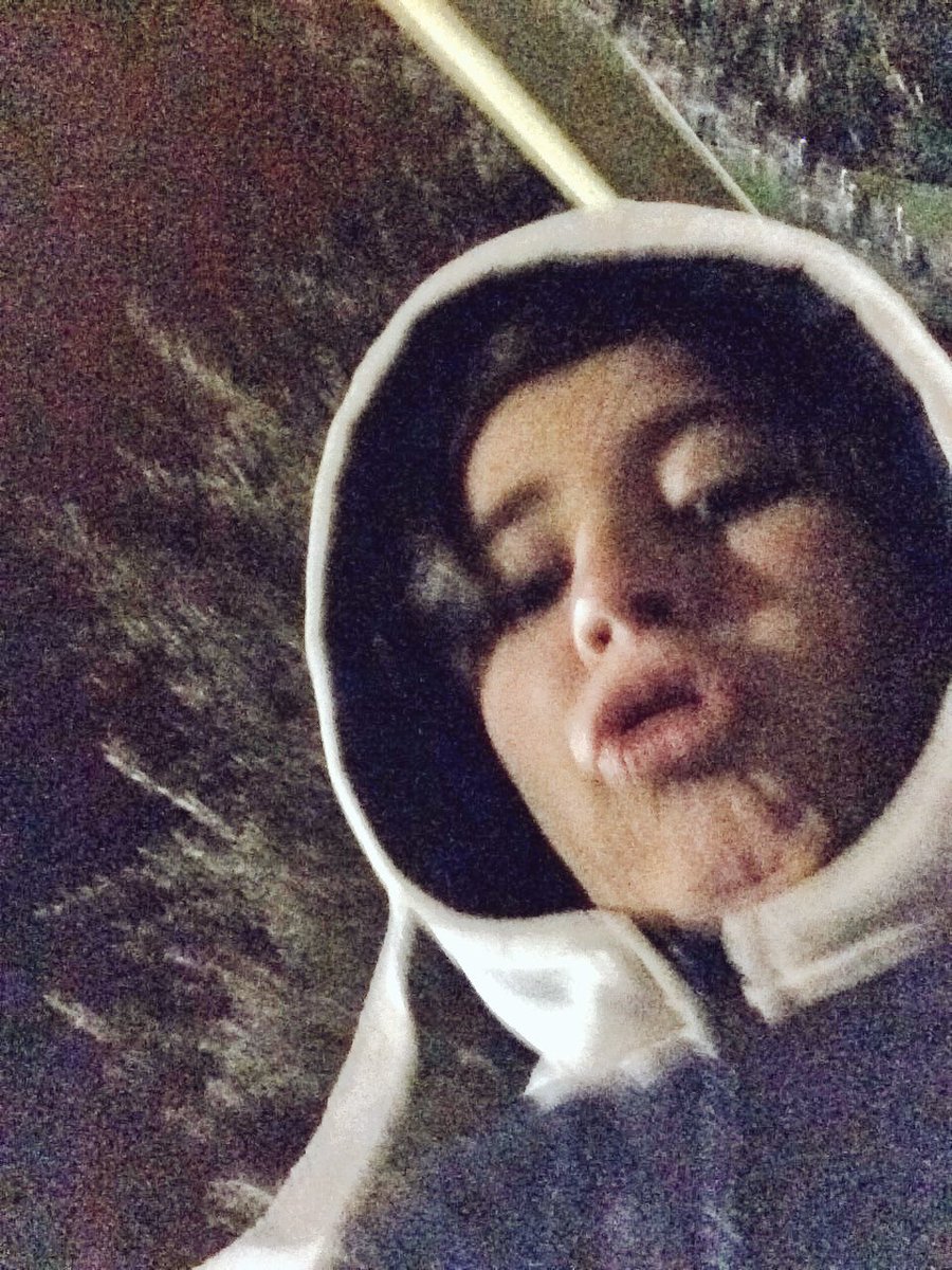 anglo_angelo's tweet image. #pandacorn @nellohorann