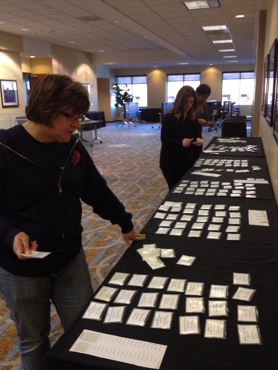 CVCofAtlanta's tweet photo. Our volunteer warriors are getting the @Loudermilk_Ctr ready for Monday's #CVCopportunitygap discussion. #CVCATL https://t.co/38C1OB9uZJ