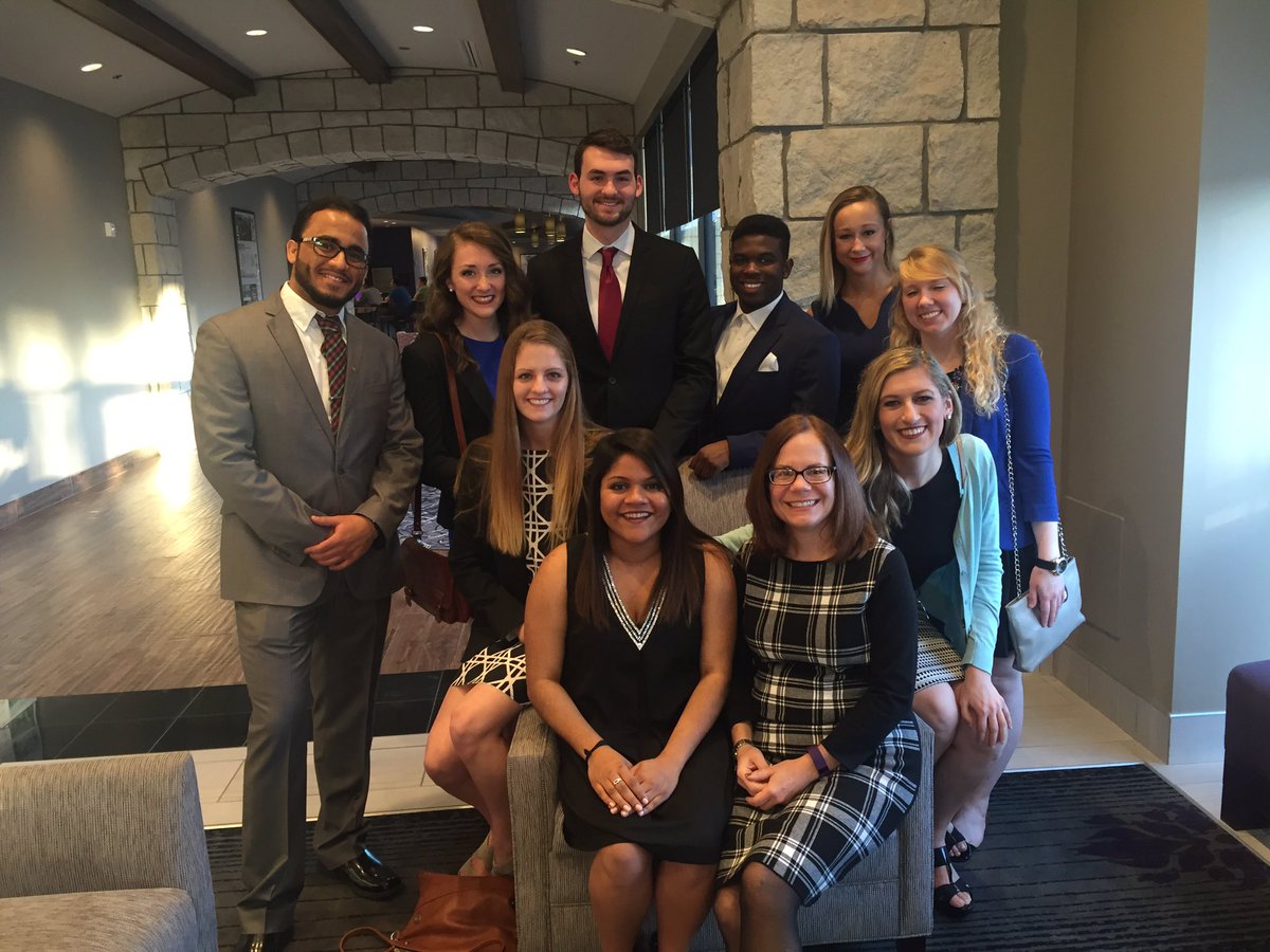 ou_iie's tweet photo. @ou_iie cleans up real nice 👍🏻👊🏻 @IIECon #iiecon @ENGINEERINGatOU https://t.co/KEST3tCbNu