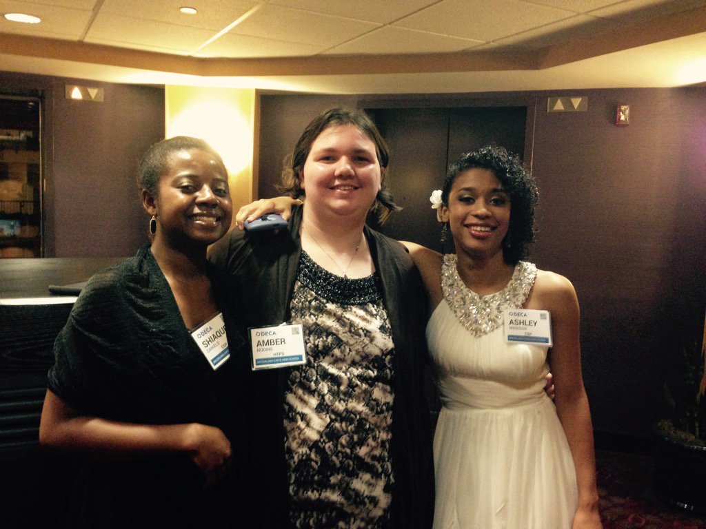 bcdeca's tweet photo. Shiaquez, Amber, and Ashley heading to awards banquet. https://t.co/vk5Ta8G7Nd
