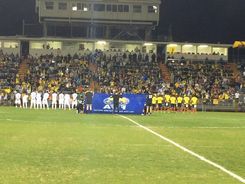 FFH_Honduras's tweet photo. El protocolo del juego ha iniciado; estamos listos para el kick off del juego ante Colombia. https://t.co/PpdgV7XFtu