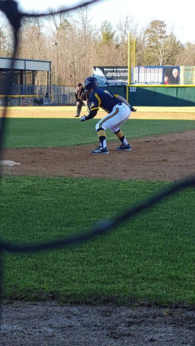 moskey5's tweet photo. QU drops second game of DH to Appalachian State 10-7 DH tomorrow...up in Boone NC. #GoBobcats #GoBmosk https://t.co/qQCbNveNOU
