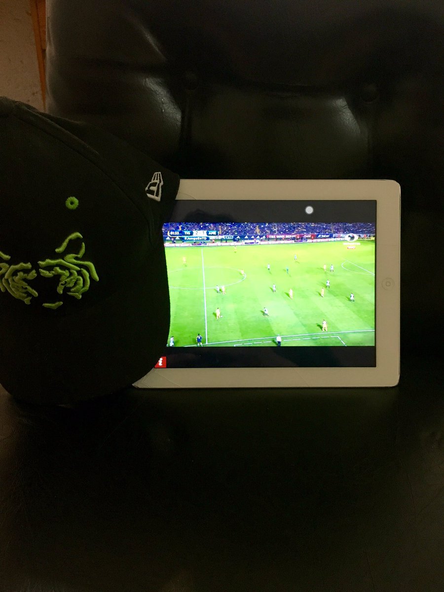 SoyTigre_'s tweet photo. Así viví el triunfo de mis @TigresOficial en el #DeeFe digo en la #CDMX y mañana a salir con la de Gignac 🐯👍🏻 https://t.co/d3usrr9Hj1