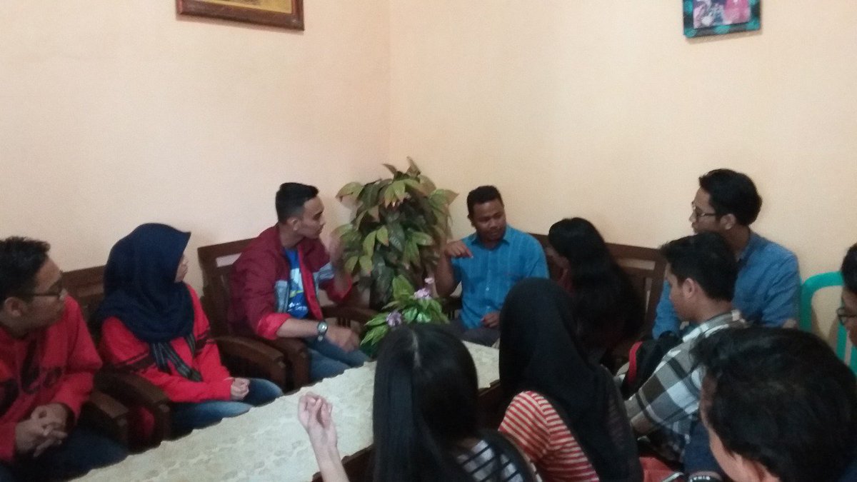 Berkunjung ke kepala dusun Pakopen

#caridesabinaan
#selalumengabdi