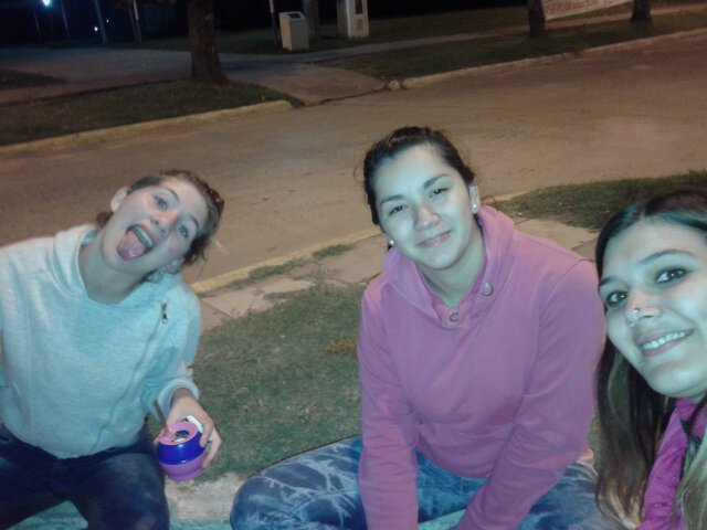 RooReigosa's tweet photo. #Matesssss #Centrooooo #Amigassssss :) https://t.co/tI3akN8iw2