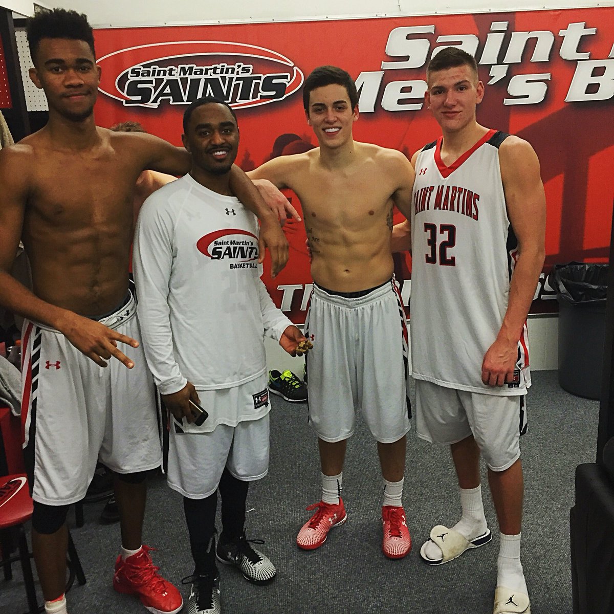 TreyIngram3's tweet image. Ended the season on the highest not possible. Can truly say all these players on this team became my brothers 🙏🏼🏀