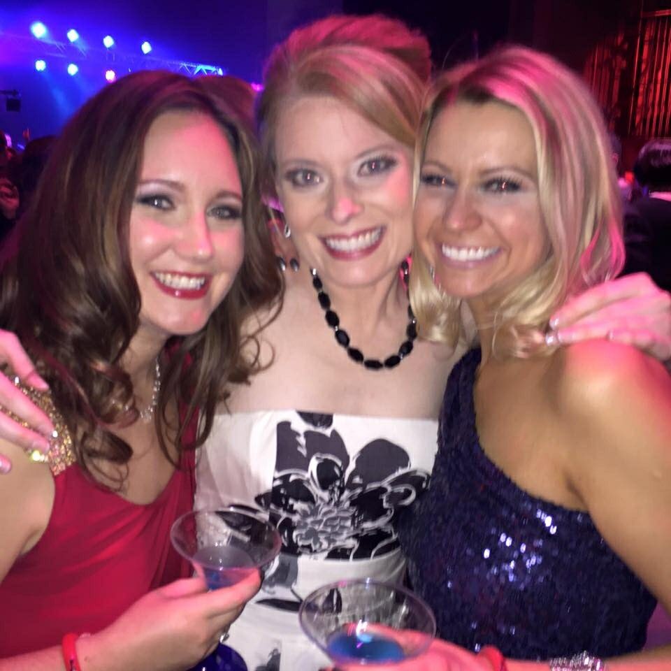 taraTV5's tweet photo. #jbb25 another fabulous night! @CarrieAnnYoung @Kristin_Volk https://t.co/TKOUEtuiHI