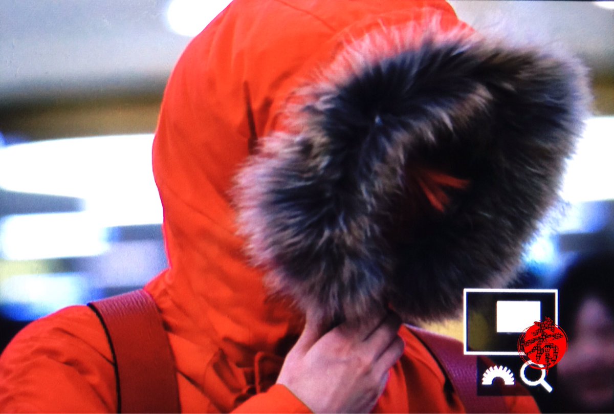 onlyheechul0523's tweet photo. 160228 김포공항 입국 #김희철 #kimheechul #희님 #heenim 눈이 많이 왔구나😜😜😜 ㅋㅋㅋ https://t.co/Ux5RTFKu9L