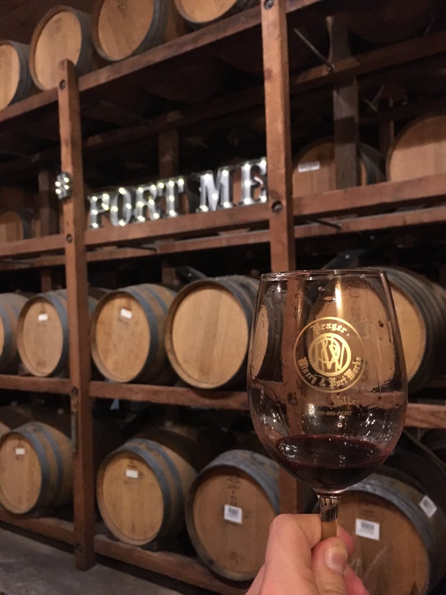 dryckeskultur's tweet photo. Thank you @PragerPortWorks for an awesome tasting session, great line-up of port wines and great service! #Portme https://t.co/Ns8WSo1LuT