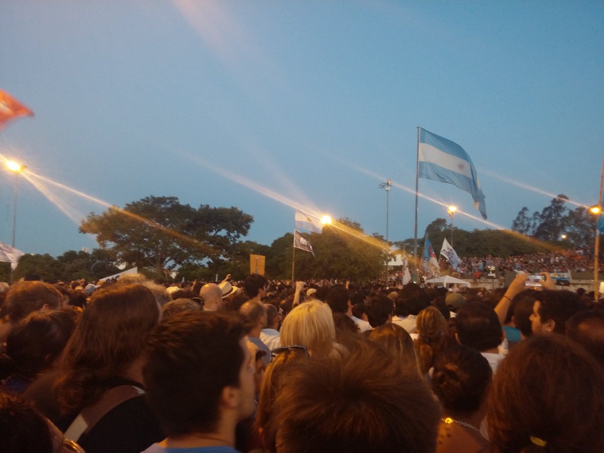 VicNanzer's tweet photo. #PlazaDelPueblo #PlazaDeAxel #PlazaNacionalYPopular 
Ni en Córdoba nos han vencido ✌ https://t.co/uReUj25I1t