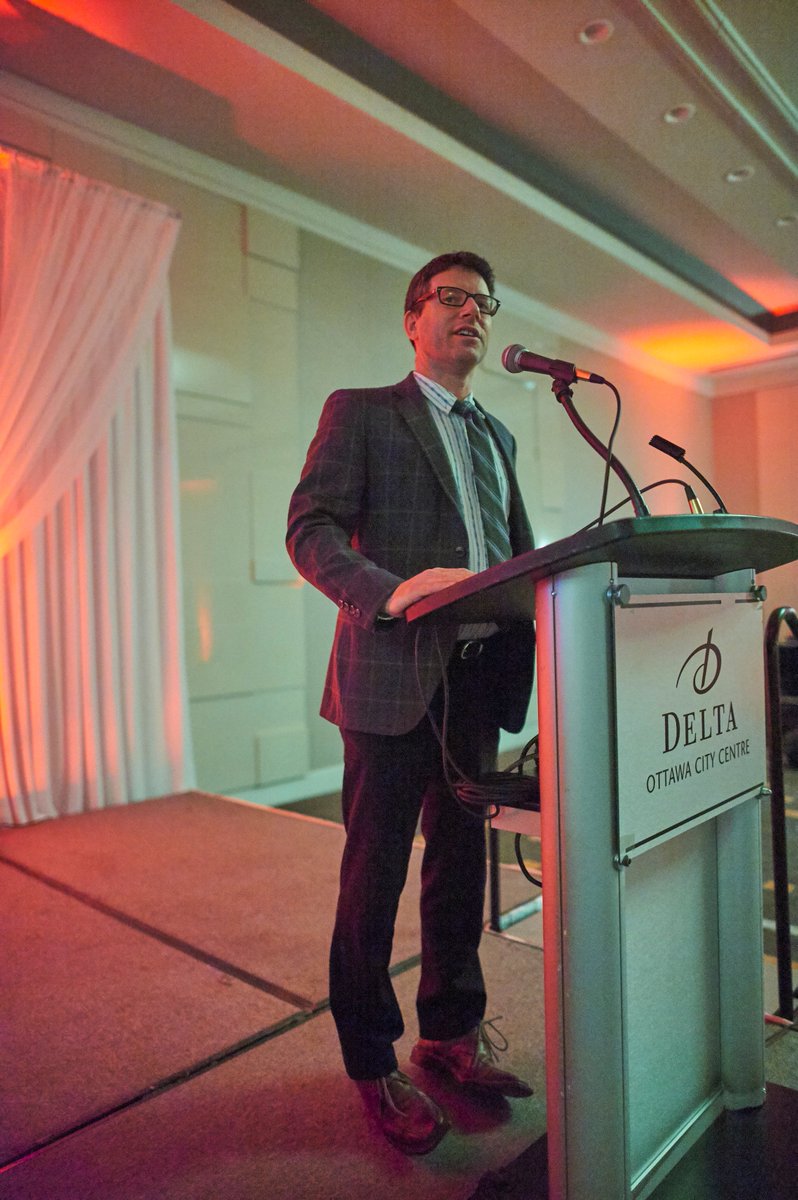 kanoehead's tweet photo. .@kevinpottie had important things to share at #welcomegala @welcome_box in #ottawa aiding #syrianrefugees https://t.co/ObxyLvgJGR
