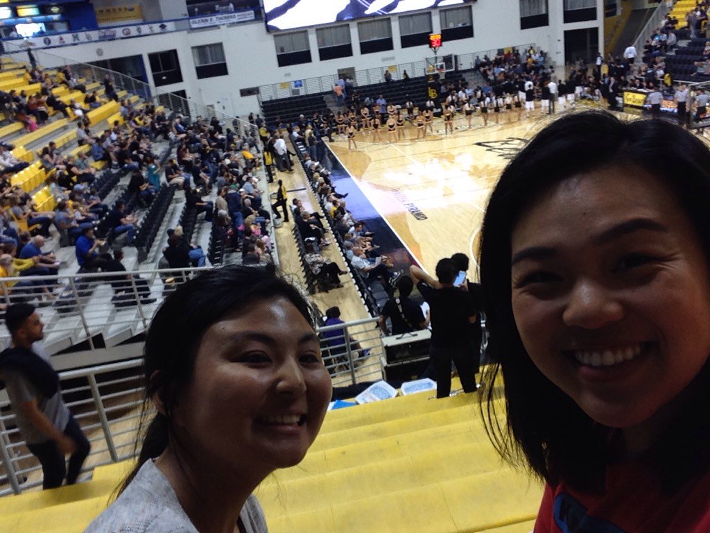hellocandice's tweet photo. CSULB vs. UCR basketball game! 66-55!! :))))) https://t.co/jtzi1ORlZK