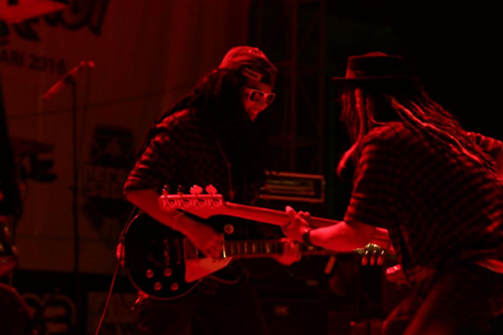 Masih belom bisa move on dari penampilan <a href="/Gangstarasta/">GangstarastaOFFICIAL</a> semalam di Pesta <a href="/BerbagiPelangi/">Berbagi Pelangi</a> by <a href="/ImarkEntertaim/">Imark Entertainment</a>