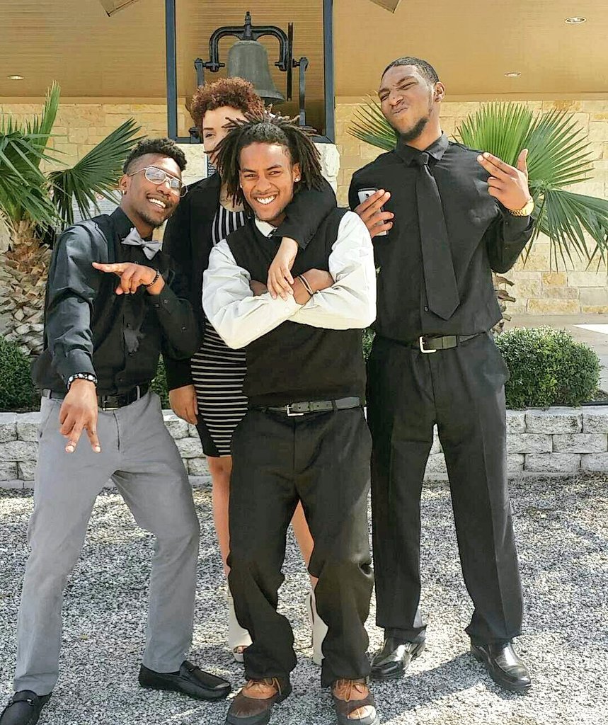 Zy Peeps tweet media