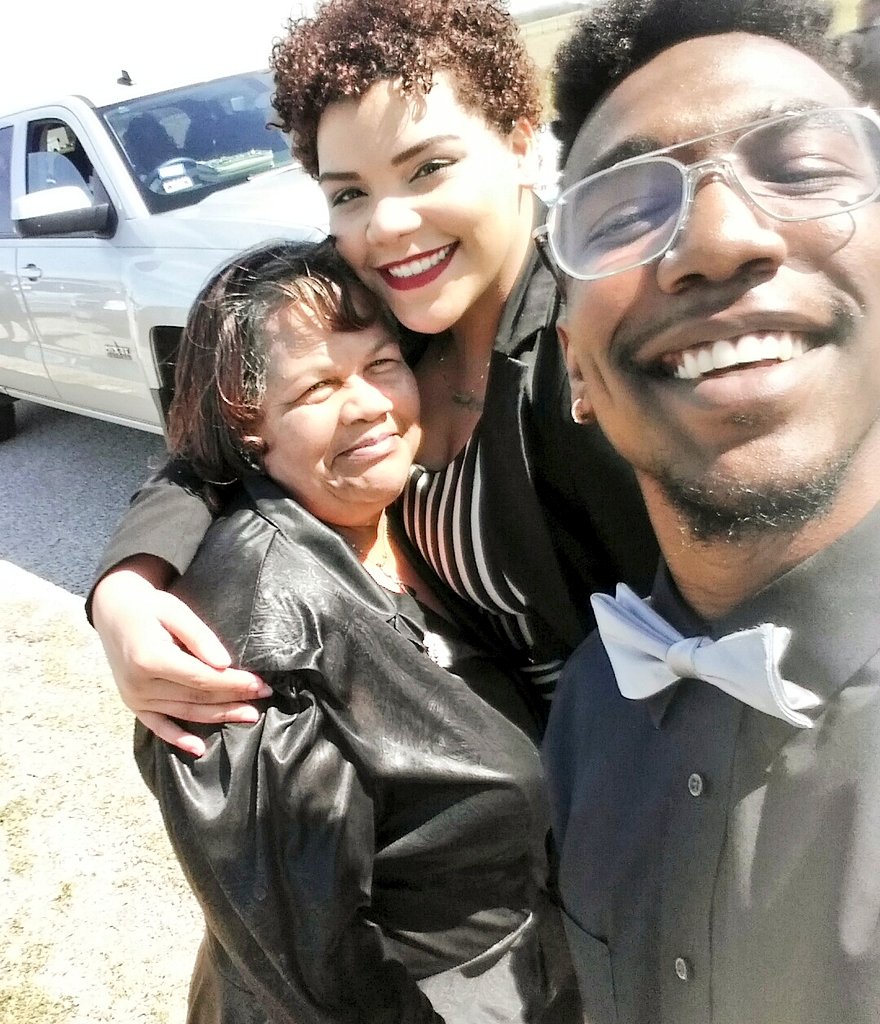 Zy Peeps tweet media