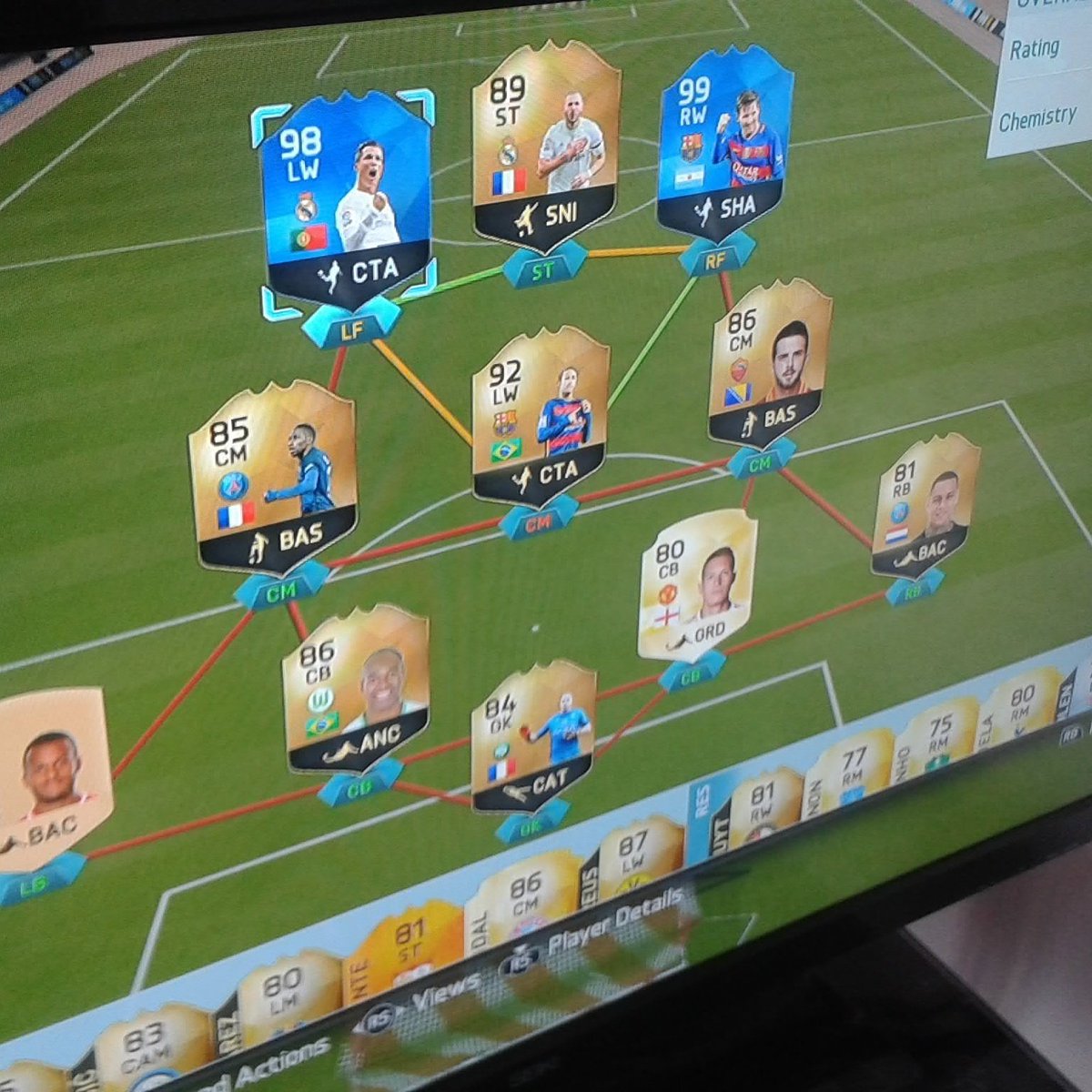 DannyRay1WWE's tweet photo. My Fut Draft won all 4 natches online @EASPORTSFIFA @FIFAcom https://t.co/Nug9iQS5P1