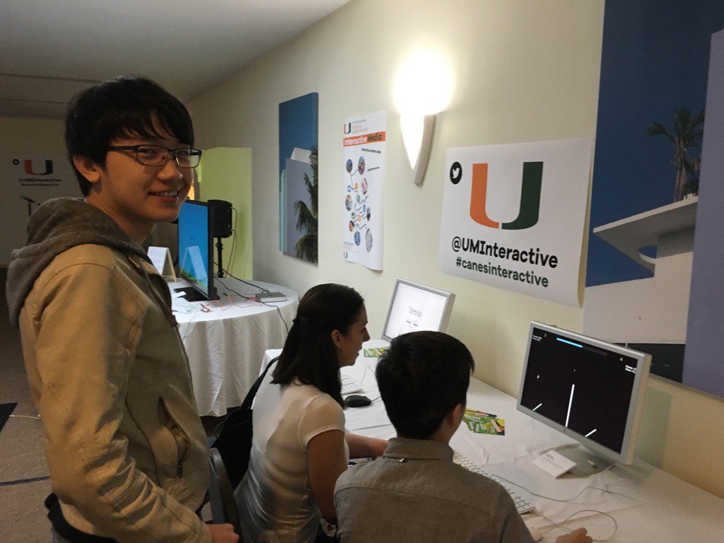 kimgrinfeder's tweet photo. .@suneric1 gets feedback for his game from @KiranCarpenter @FilmgateMiami today. Thanks for the feedback! https://t.co/z3LTGIoK9U