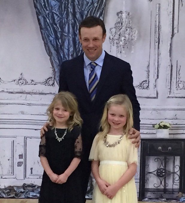 Watch Matt Kenseth's leaked NSFW photo on TwXstars