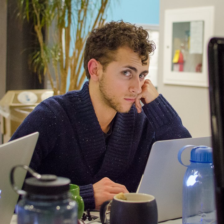 blissmantwit's tweet photo. Hour fourteen: Still crankin' out code. . . #HHHamOnt #kinly #BitmakerHQ https://t.co/aDxCpgZQjd