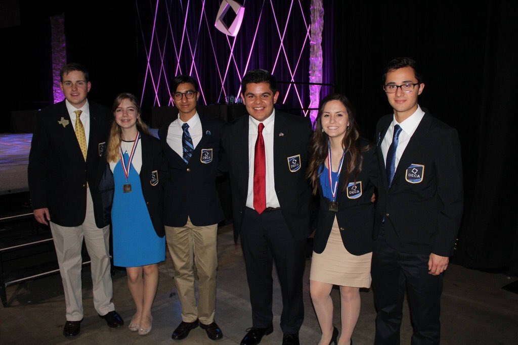 TexasDECA's tweet photo. Congratulations to your 2016-2017 State Officer Team! We can't wait to see you all in action! #txdecacdc https://t.co/pYLNcAakAK