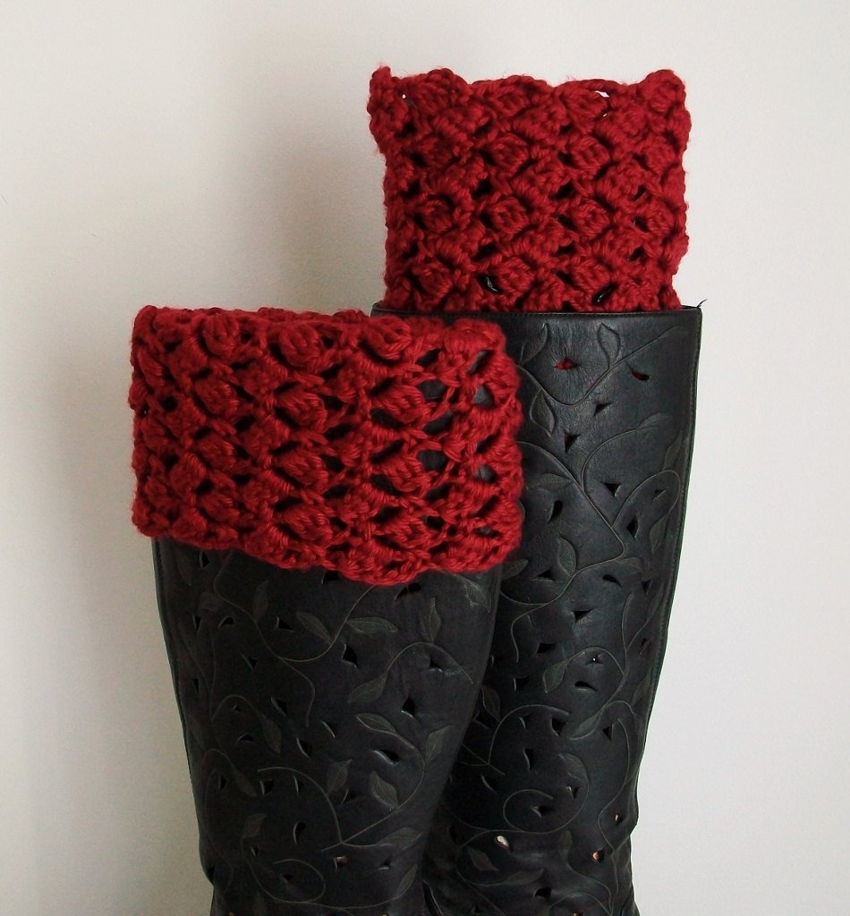 Bluestockinette's tweet photo. Garnet Red Boot Toppers Boot Cuffs Crochet Legwarmers Retro Style https://t.co/QZT303fVf2 #etsymntt #RedBootCuffs https://t.co/AVuD6Y43ak