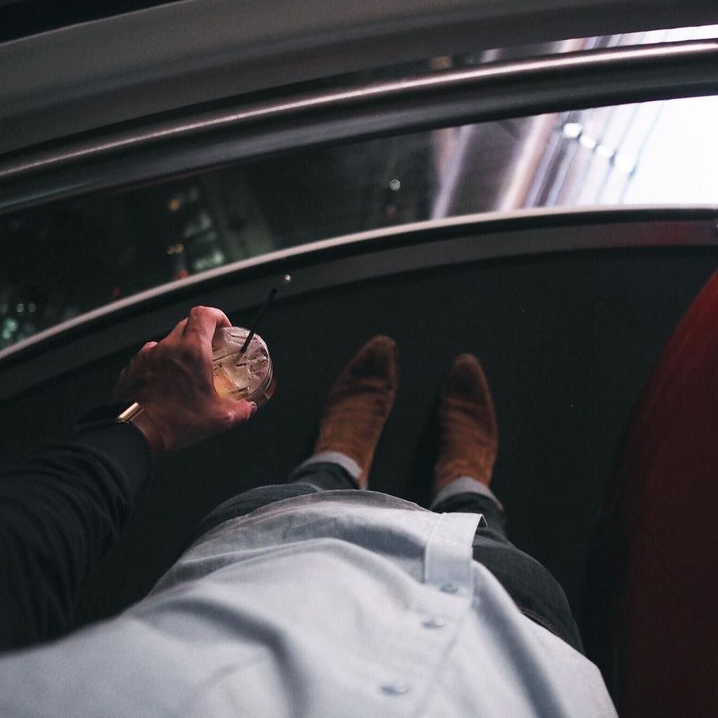 justinliv's tweet photo. happy hour + my new boots on the @highrollervegas 🎡🍹✨// @thelinq [tap for outfit] #wwhsh https://t.co/TDmlAdGepS https://t.co/1M4FIu4QEe
