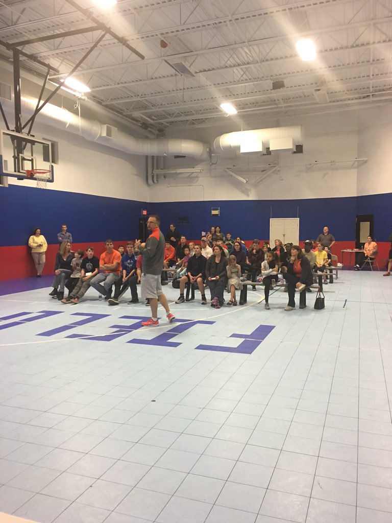 <a href="/PSP3nation/">PSP3</a> excited to talk with <a href="/HotFeetTrackCub/">Hot Feet Track Club</a> parent/athlete meeting!
