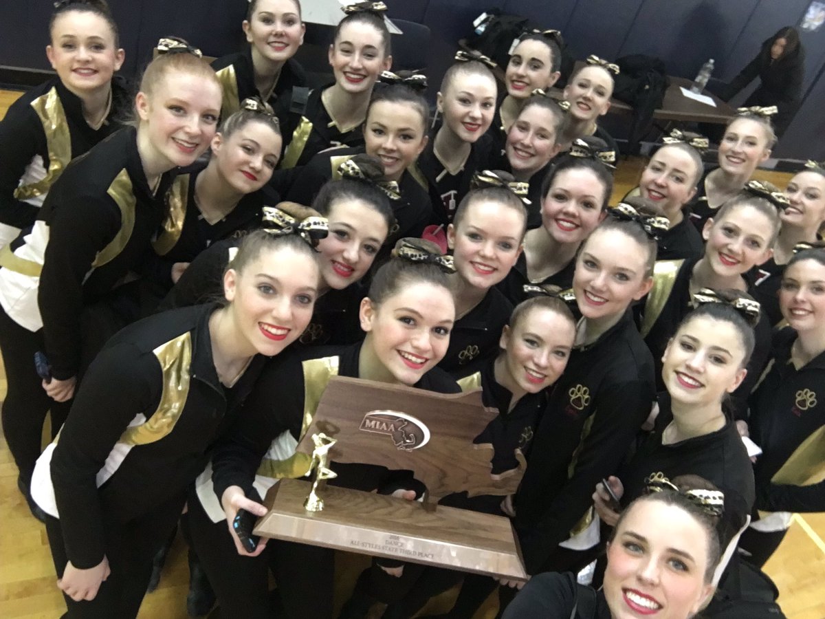 Awesome day today at States! Placed 3rd! Congrats to everyone there today, see you next week at New England's! 👯❤️
