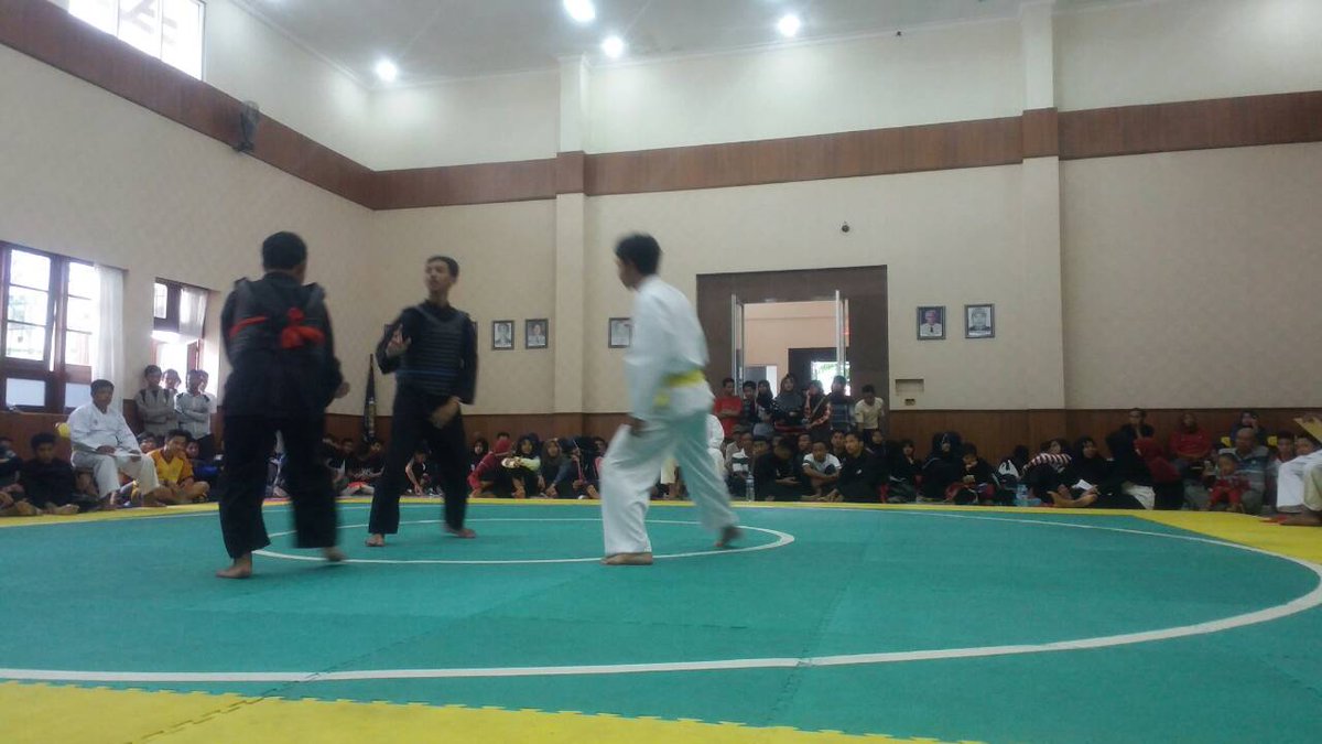 MANYOGYAKARTA2's tweet photo. Mohon dukungan dan do'a untuk tim pencak silat MANDAYA yang mengikuti seleksi Popda Kota Yogyakarta di SMK SMTI Yk https://t.co/dj2ePYIbkt