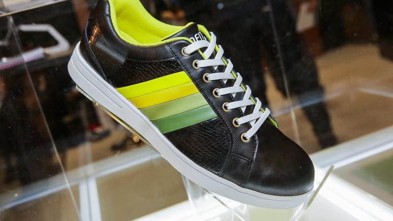 The newest Iofit smart training shoe isn't about counting your steps cnet.co/1QLv97B