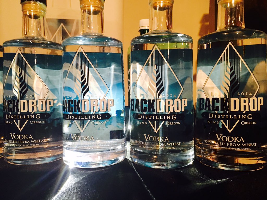 EatGuidePDX's tweet photo. Check out this beautiful vodka made from organic wheat by #BackDropDistilling! #Toast2016 #TheEatGuide https://t.co/tMHjCqTqsS