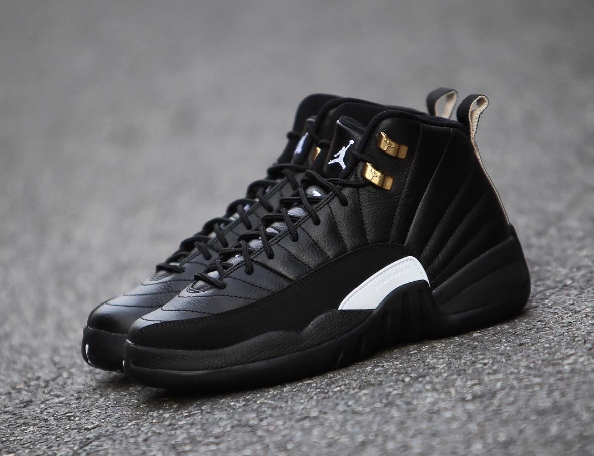 foxshoez's tweet photo. MASTER 12 MENS

Following sizes avaliable. $340 shipped per. Prefer bulk buyers. Please RT! https://t.co/hrlvYLa6eC