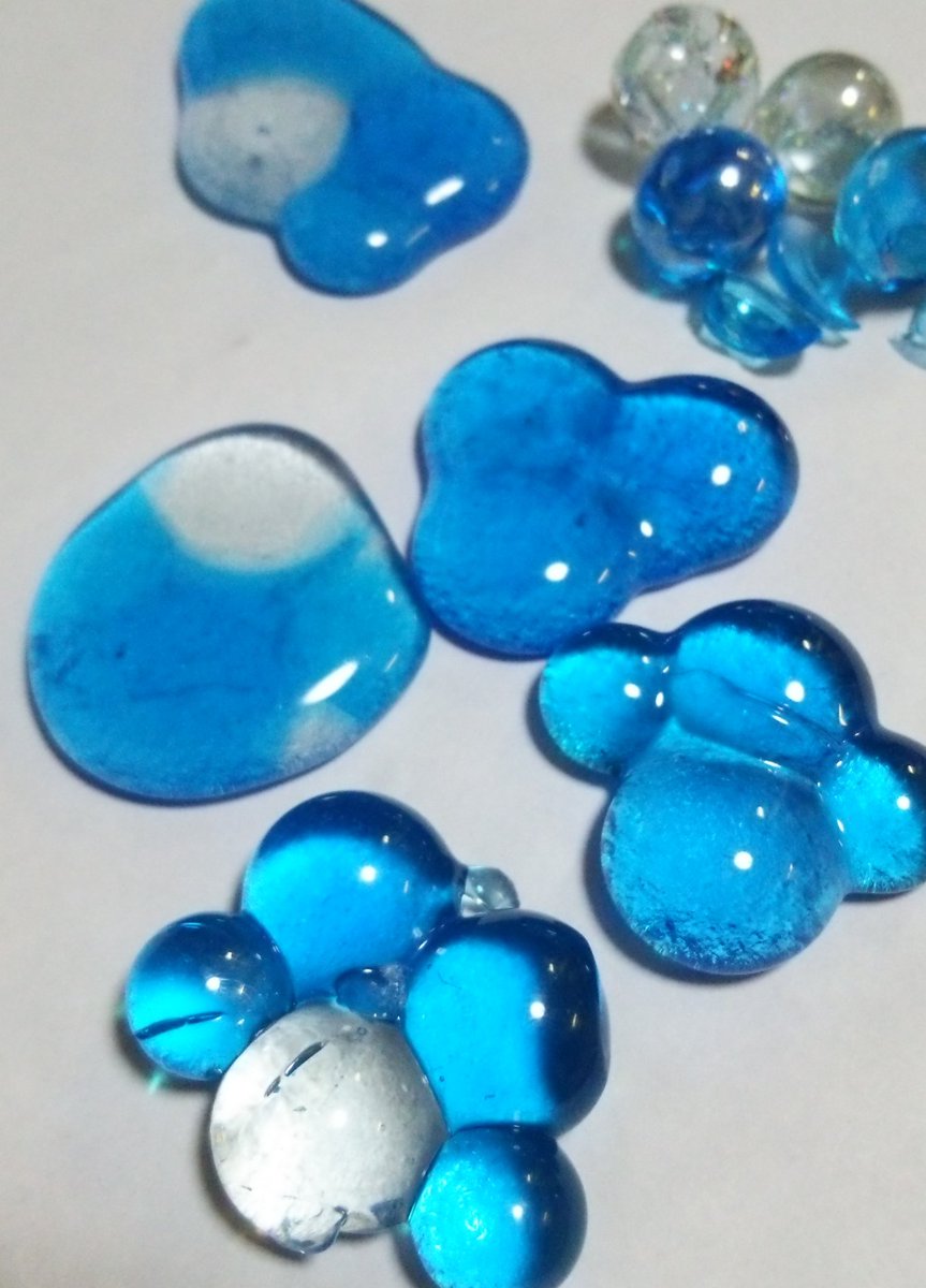 かえるのりんりん בטוויטר Mtb Rx78 ほんとはクラックビー玉という 中にヒビを入れたビー玉を作ろうとして割れてしまったのです D T Co 1kuyntxz2i