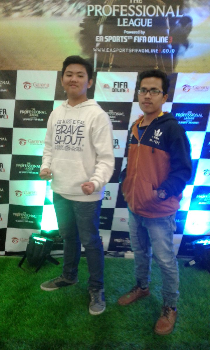 FianVanadhe's tweet photo. #FO3Final maaf komuk :v https://t.co/O0sXV1sWVS