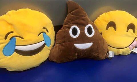 FB komt met 5 emoticons om te reageren op berichten. <a href="/ExpoEnschede/">ExpoEnschede</a> verkoopt levensgrote :) Welke is jouw favoriet?