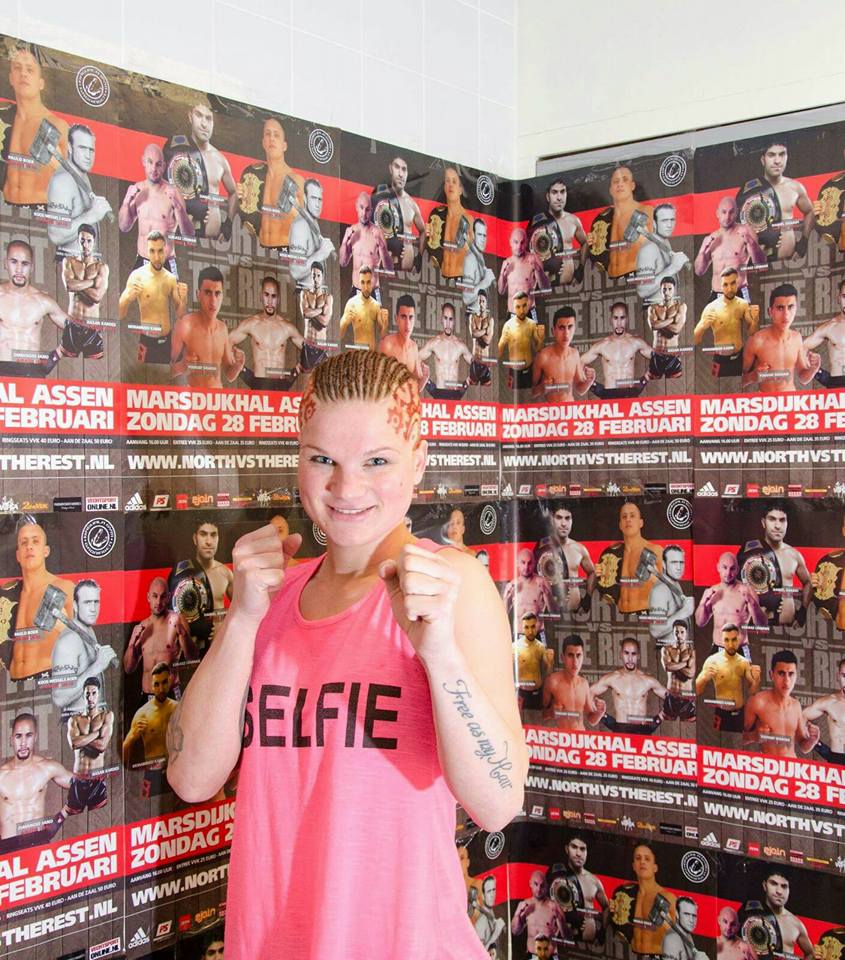 edzonder's tweet photo. Vanmiddag naar #Assen voor #muaythai #kickbox gala North vs the Rest met #KaiMuay Family https://t.co/RSzs7e0shM