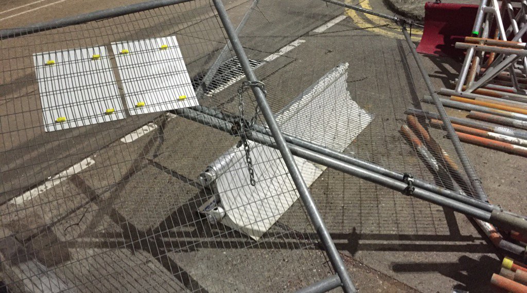TheUmff's tweet photo. The recent storms caused havoc across UK #construction sites but none could damage Umff installed #signage. https://t.co/qPuOkGLhnz