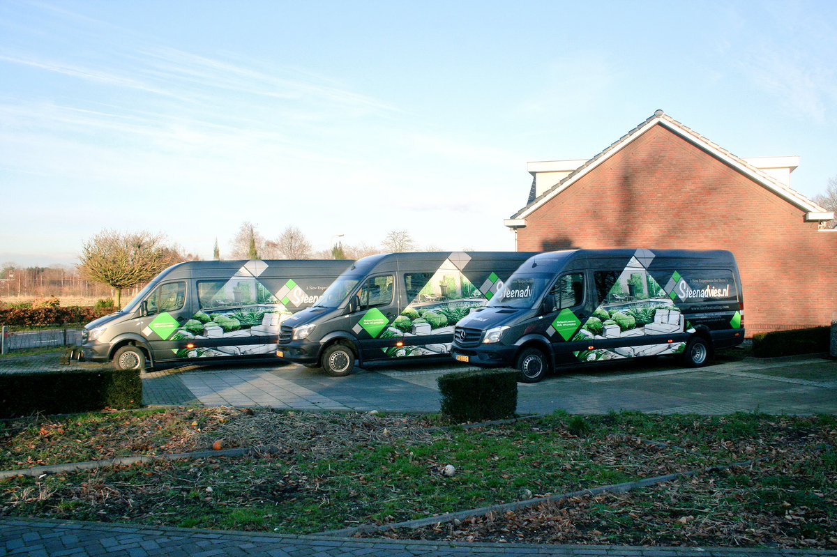 steenadvies's tweet photo. @steenadvies zo de jongens kunnen weer aan de slag met de nieuwe bus https://t.co/5bwOwx8ulY