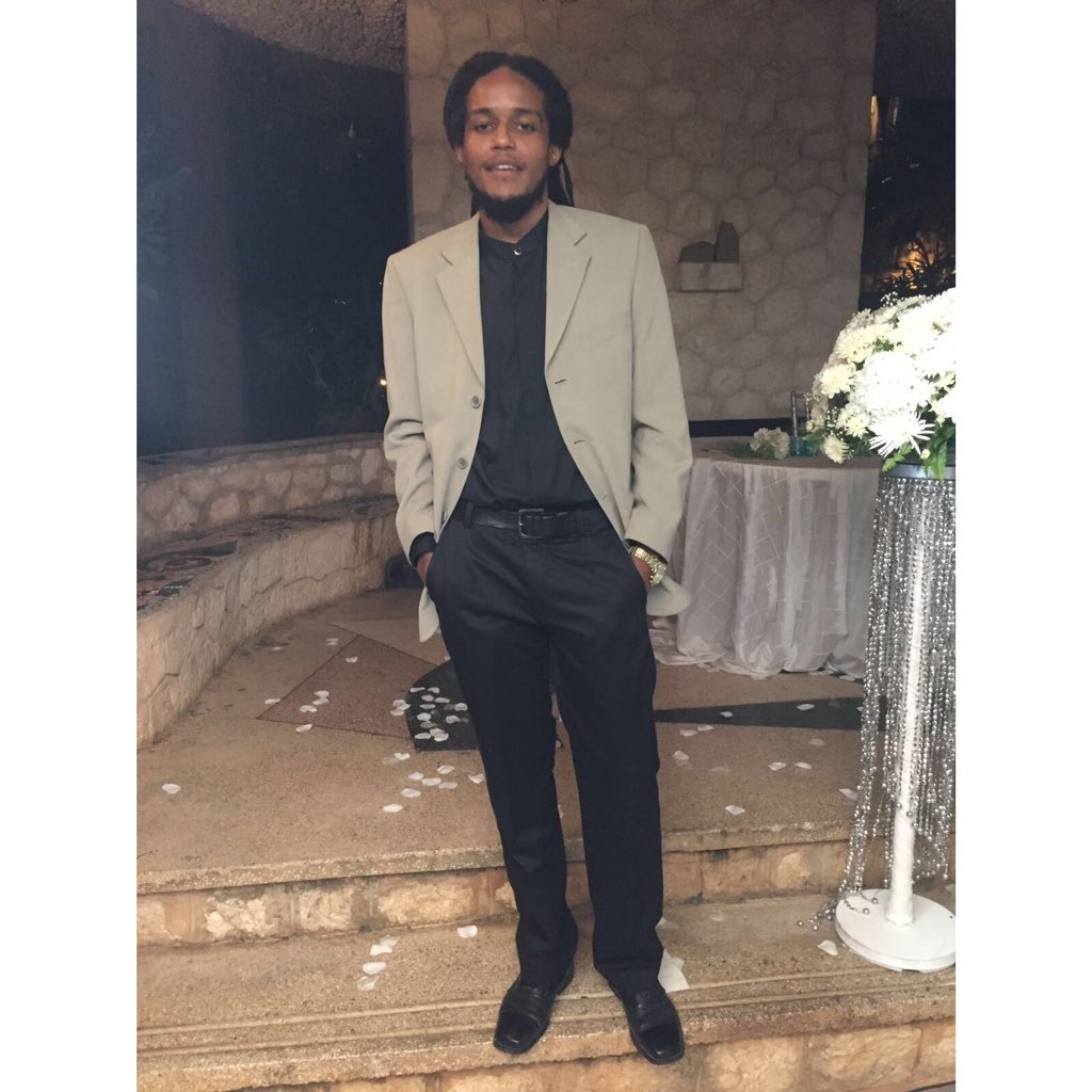 RasI_Musique's tweet photo. A different look for a special occasion #Thomas2016 https://t.co/hoJCG7Rlhu