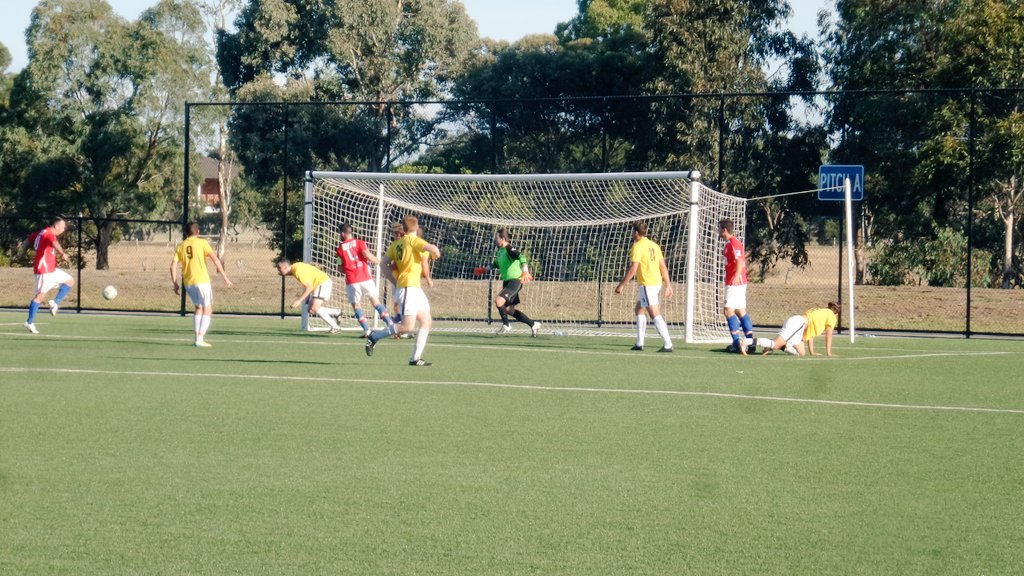 official_lesdog's tweet image. Goal to FC Strathmore! Goal and celebration in pictures. @HNKSplit lead 2-0 #FFACup #MagicOfTheCup @FFACup @FFV365