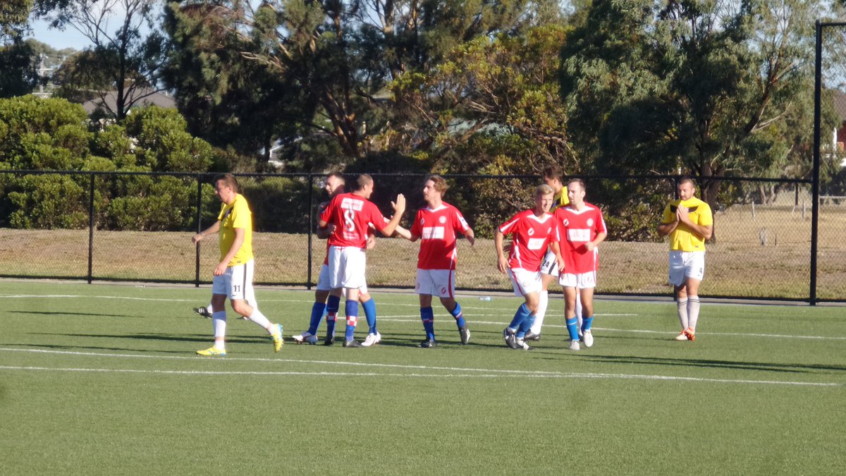 Goal to FC Strathmore! Goal and celebration in pictures. <a href="/HNKSplit/">HNK Strathmore Split</a> lead 2-0 #FFACup #MagicOfTheCup @FFACup @FFV365