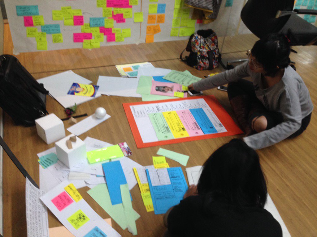 rarrisa's tweet photo. Iterating public transport concept through prototyping #jktsjam2016 #JSJ2016 @JKTServiceJam @JSCLounge https://t.co/34pyhA9Pep