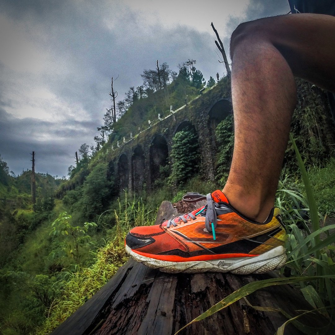 iyanmolen's tweet photo. langit: mendung | sepatu: cerah @SkechersIDN #gorunride4 https://t.co/bP8dS2cydr