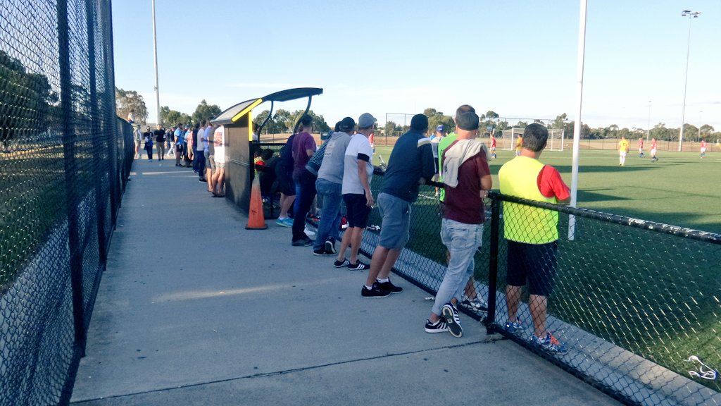 official_lesdog's tweet image. Healthy crowd supporting @HNKSplit against Springvale City. #FFACup #MagicOfTheCup