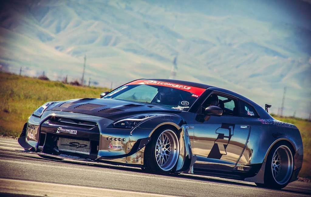 MensAuto's tweet photo. #dayone of #raceday of a #gtr #customcar at #ShiftS3ctor. My photos posted now at #Autota… https://t.co/sWiDlWgwJj https://t.co/wDhaZ0lwZF