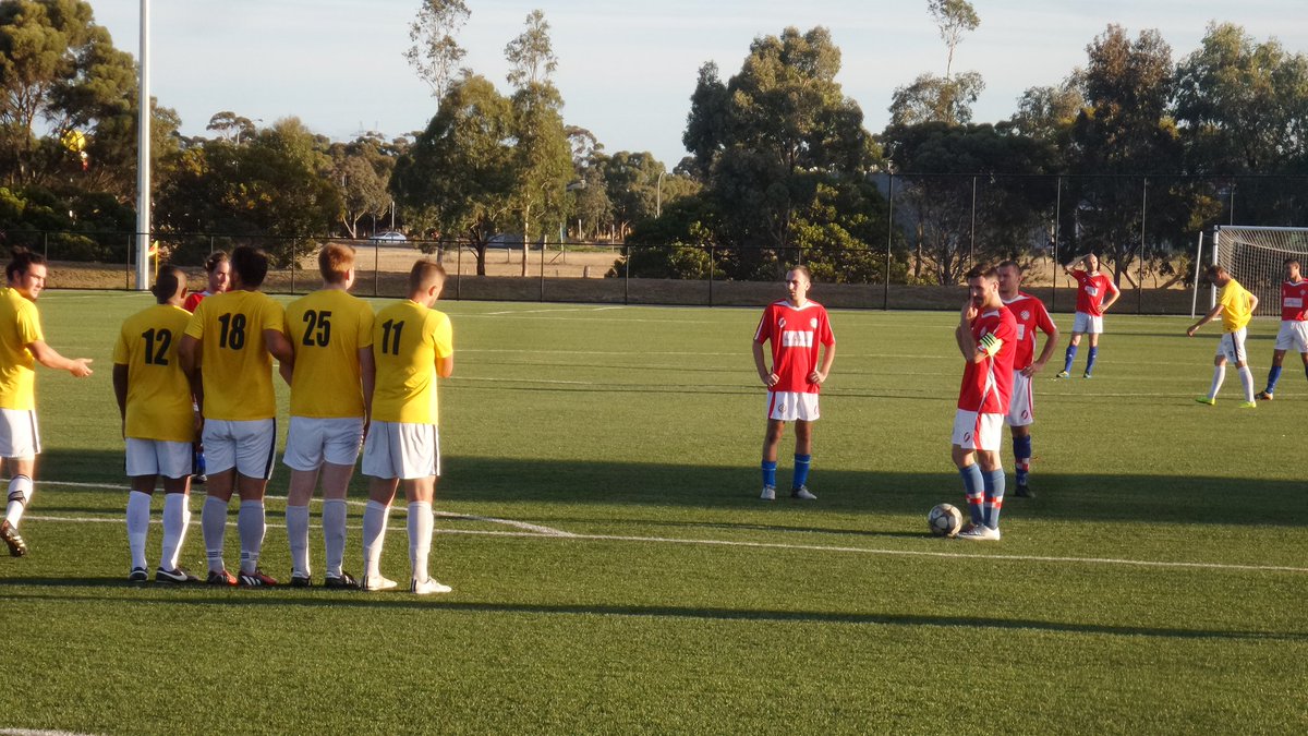 official_lesdog's tweet image. 2nd half at Keilor Park synthetic R1 #FFACup @HNKSplit lead Springvale City 🔴🔴 3-1 after 58' #FFACup #MagicOfTheCup