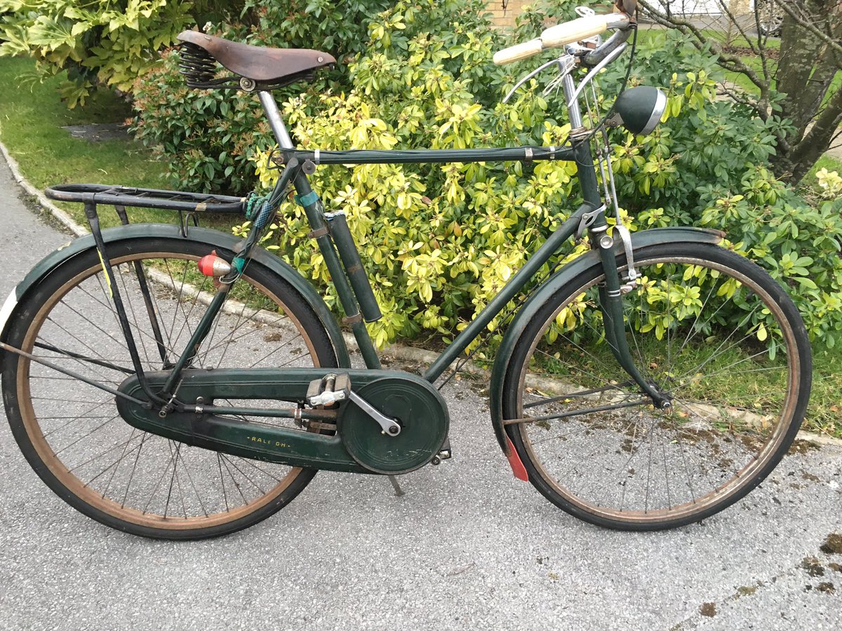 AberdareMTB's tweet photo. Dragged out my dads old bike for today's ride not looking forward to the downs with rod brakes ๐ณ#UltimateRetro https://t.co/wJrb1RqsnK