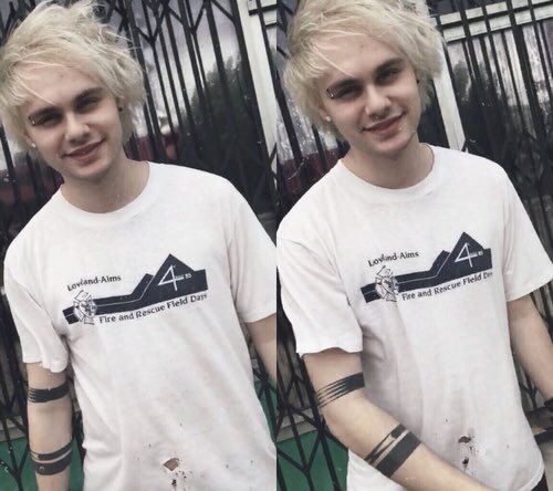 Hi again I guess? Rt for new friends!